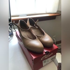 Capezio Camel Character Shoe